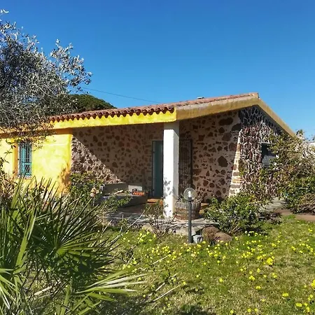 Holiday home Casa Mesagustu